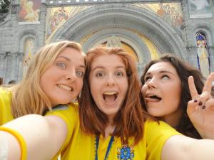 Day 22 of Lourdes and Becky is still taking selfies outside the basilica ;) 
